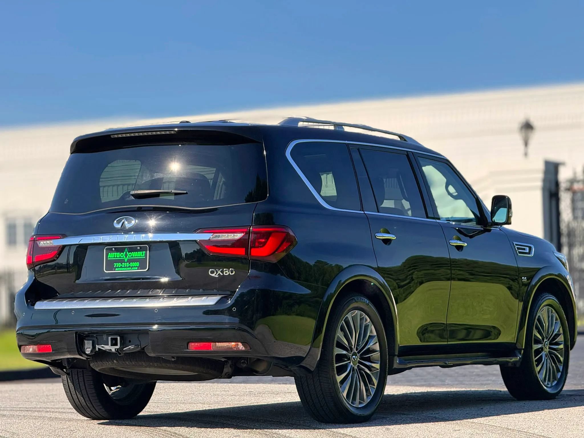 Used 2019 INFINITI QX80 Luxe w/ 22" Wheel Package RWD image 12