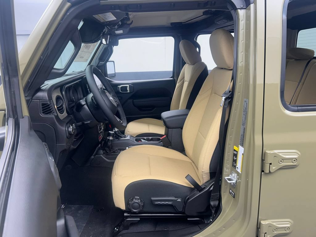 New 2026 Jeep Gladiator Willys AWD/4WD image 13
