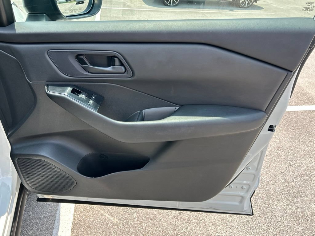 Certified 2024 Nissan Rogue S FWD image 41