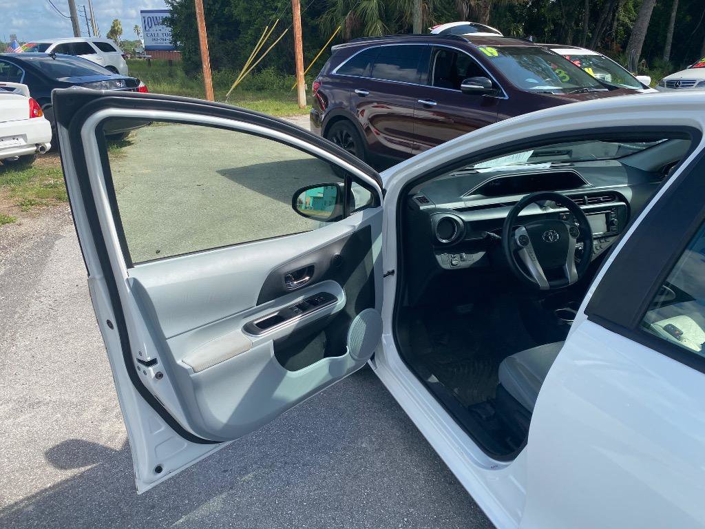 Used 2014 Toyota Prius C Four FWD image 11