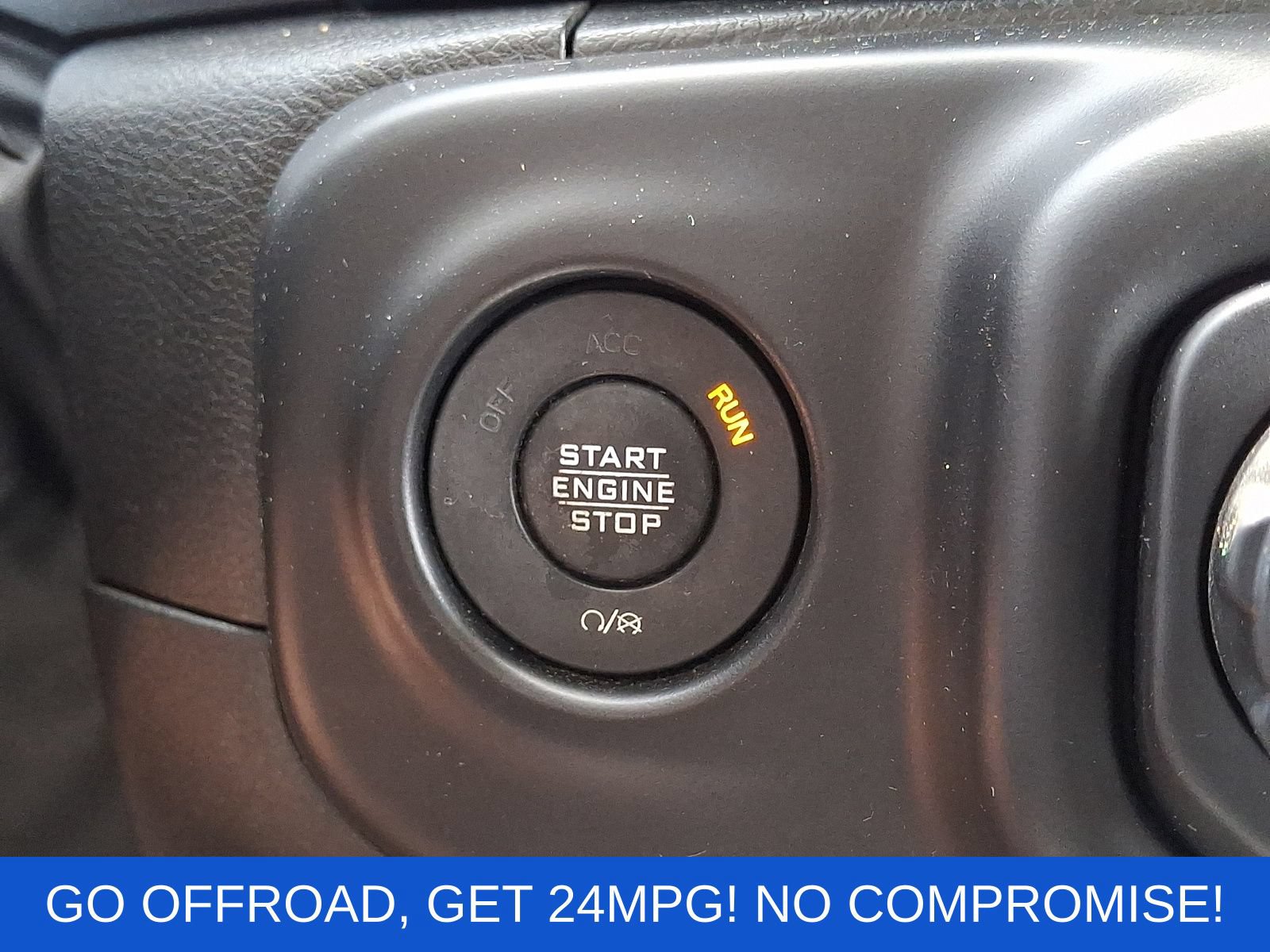 Used 2022 Jeep Wrangler Unlimited Sport AWD/4WD image 25