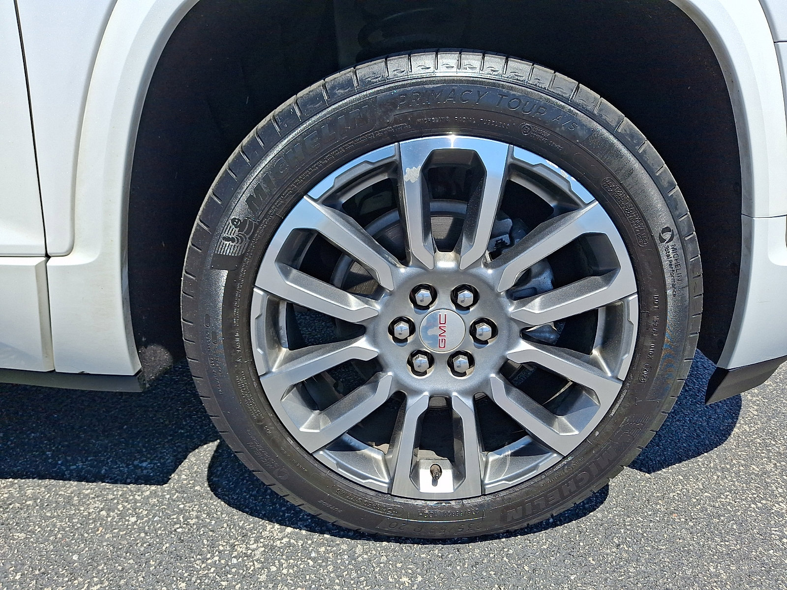 Used 2023 GMC Acadia Denali w/ Denali Ultimate Package AWD/4WD image 10