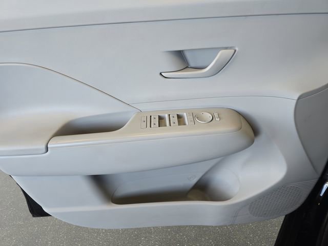 Used 2024 Hyundai Kona SEL FWD image 29