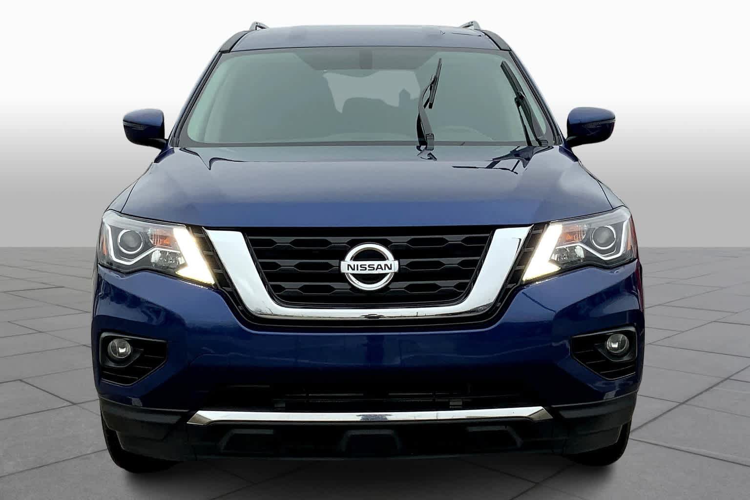 Used 2020 Nissan Pathfinder SV FWD image 4