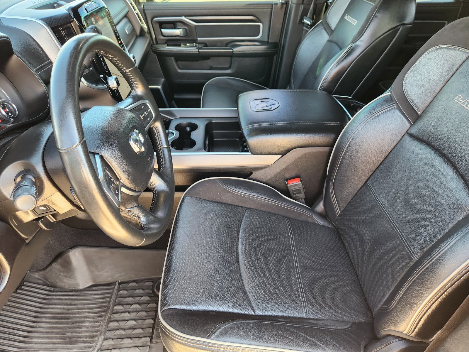 Used 2024 RAM 2500 Laramie w/ Night Edition AWD/4WD image 18