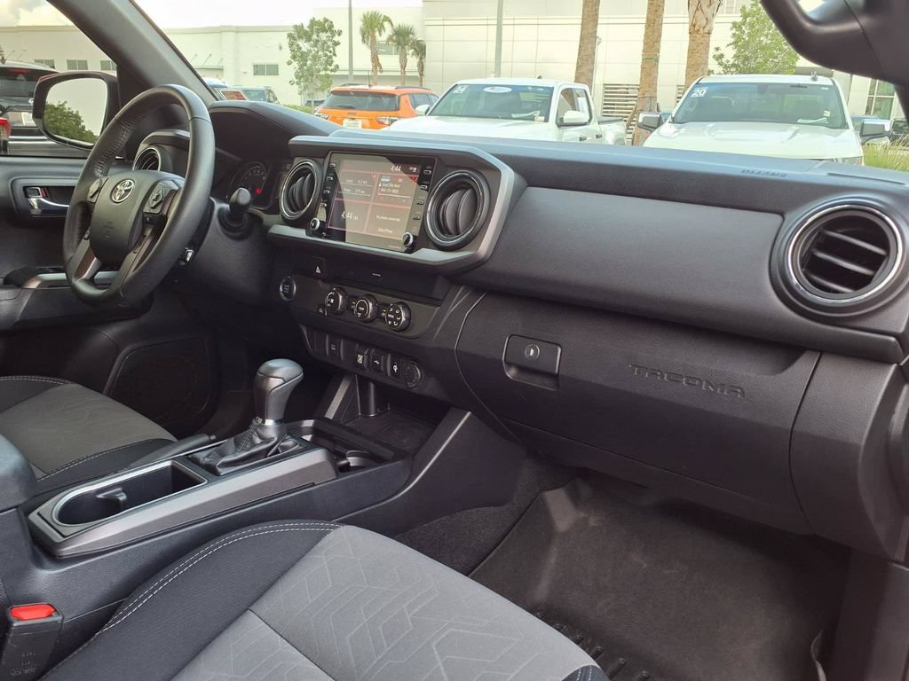 Used 2020 Toyota Tacoma TRD Sport RWD image 11