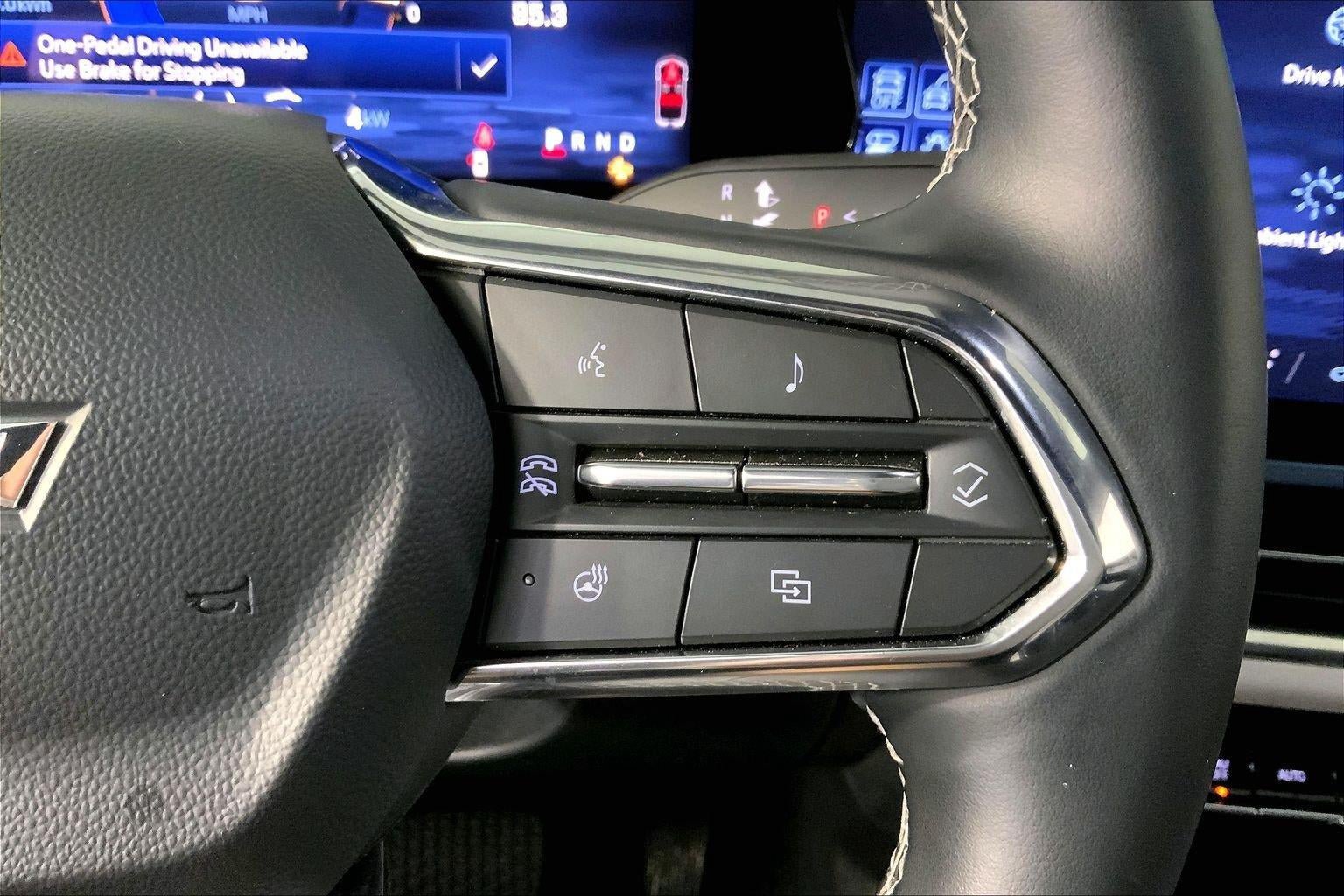 Used 2025 Chevrolet Equinox EV LT FWD image 19