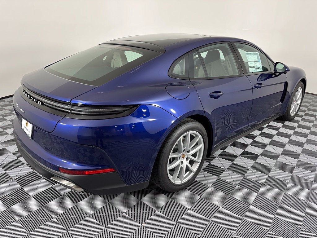 Used 2026 Porsche Panamera RWD image 10