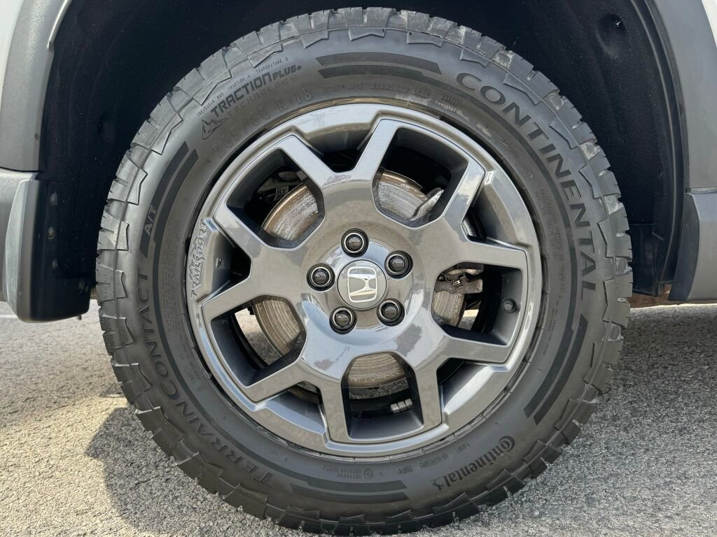 Used 2025 Honda Pilot TrailSport image 12