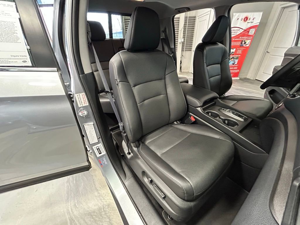 Used 2025 Honda Ridgeline RTL image 3