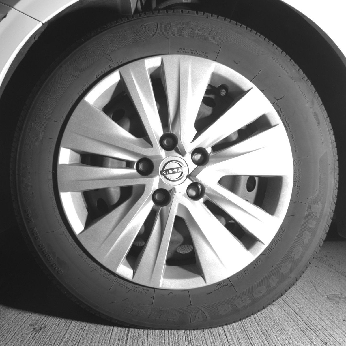 Used 2025 Nissan Sentra S image 12