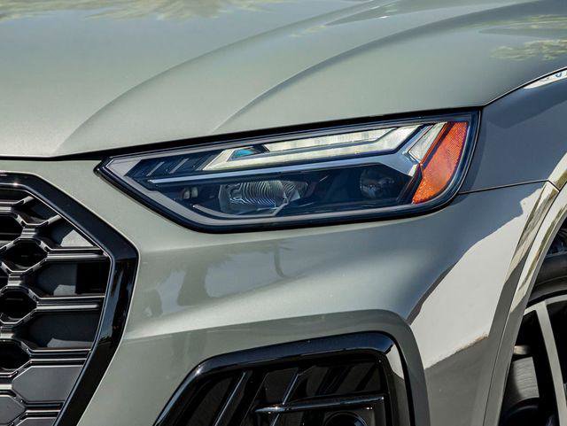 Certified 2025 Audi Q5 2.0T Premium Plus AWD/4WD image 3