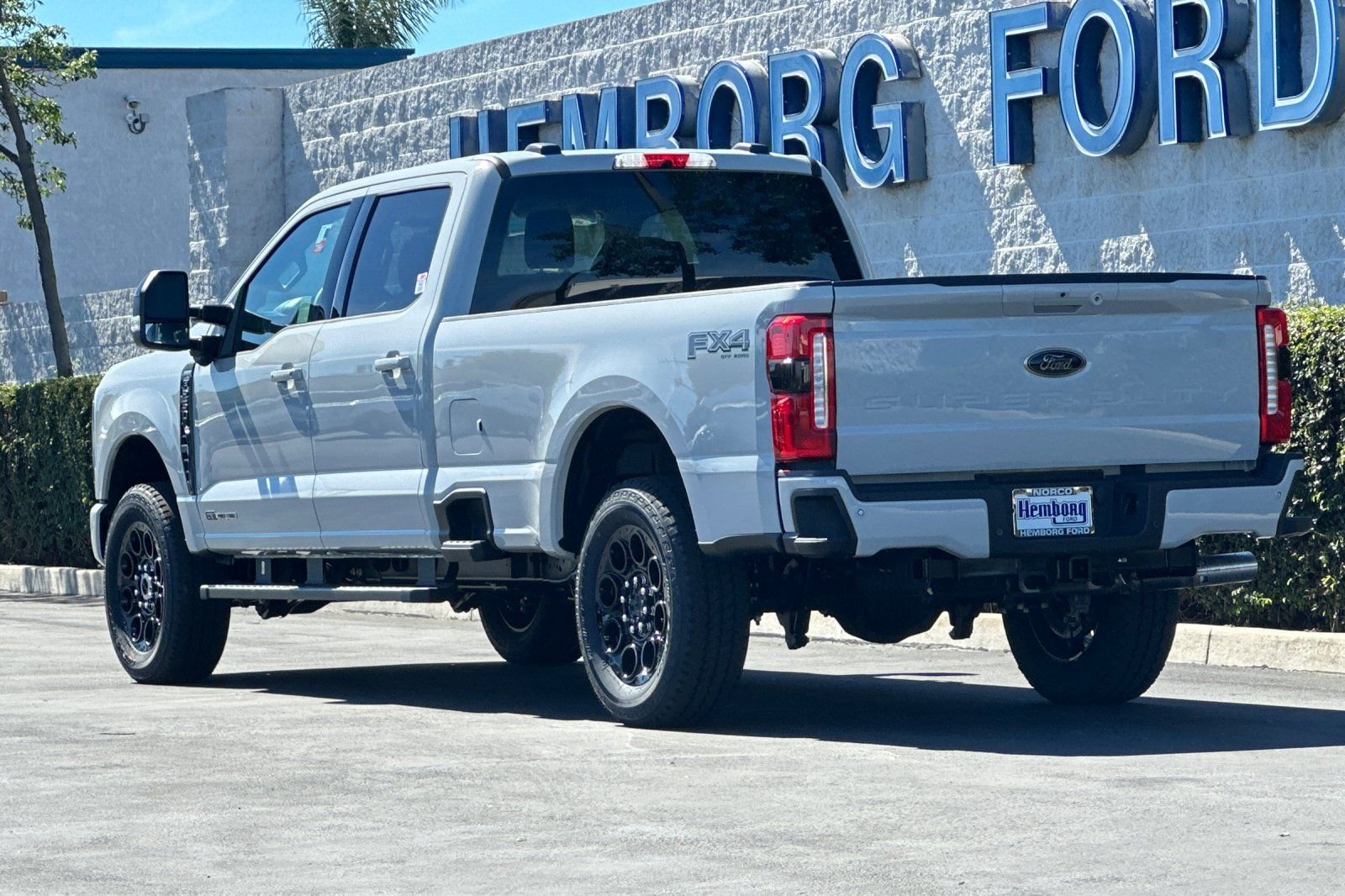 New 2026 Ford F250 Lariat w/ Black Appearance Package image 6