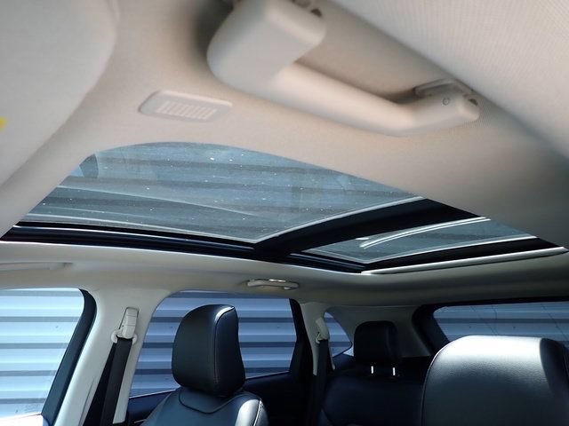 Certified 2023 Ford Edge SEL w/ Convenience Package AWD/4WD image 24