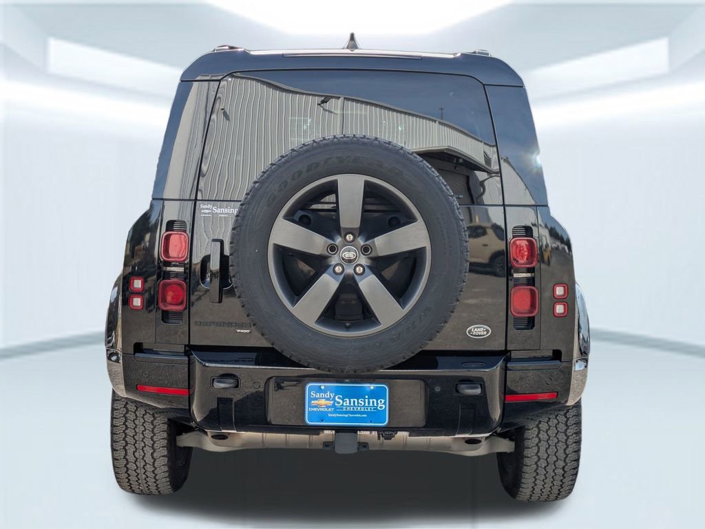 Used 2023 Land Rover Defender 90 X-Dynamic SE image 5