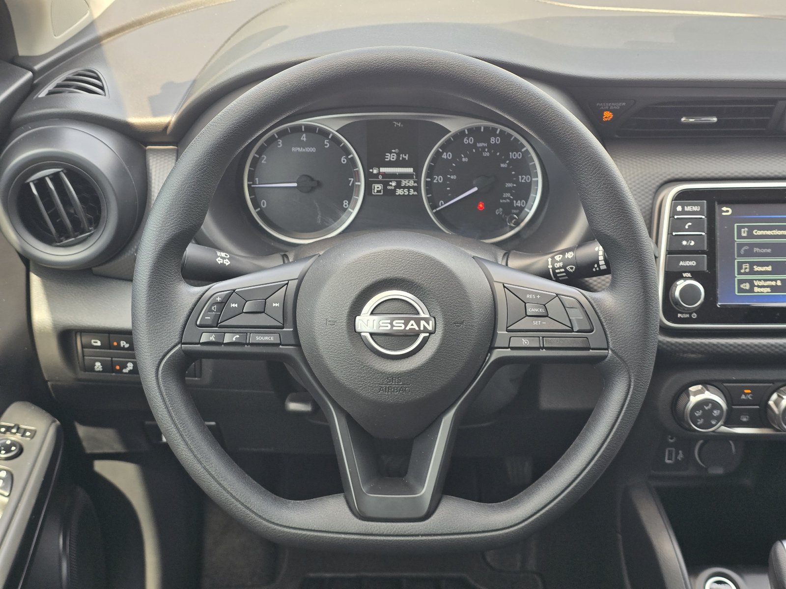 Used 2025 Nissan Kicks Play S FWD image 15
