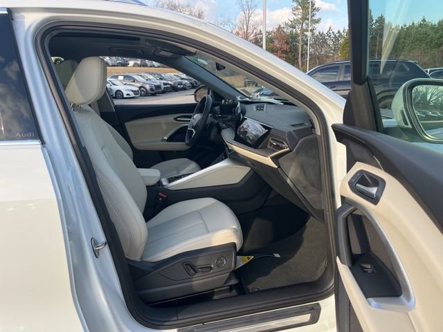 New 2025 Audi Q5 Premium image 28