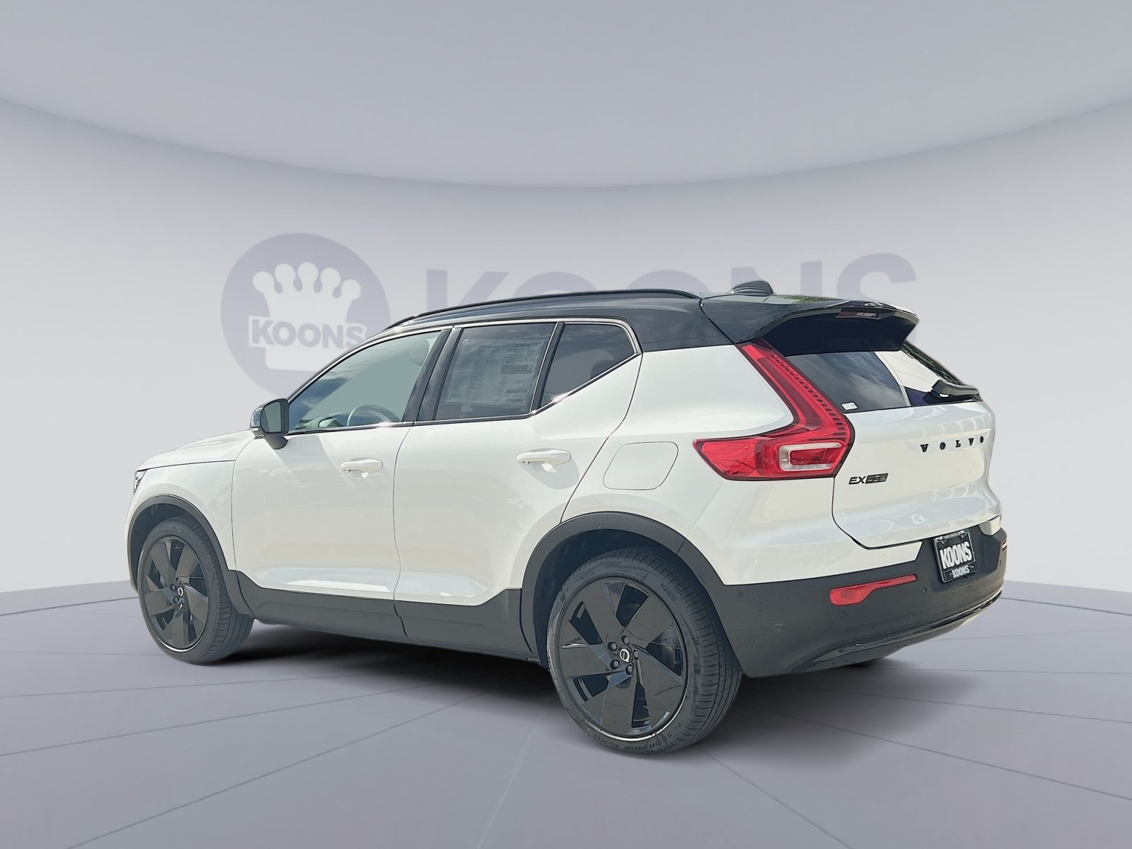 New 2026 Volvo EX40 Ultra AWD/4WD image 4