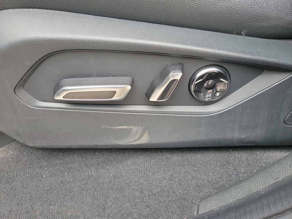 Used 2025 Acura MDX Base image 18