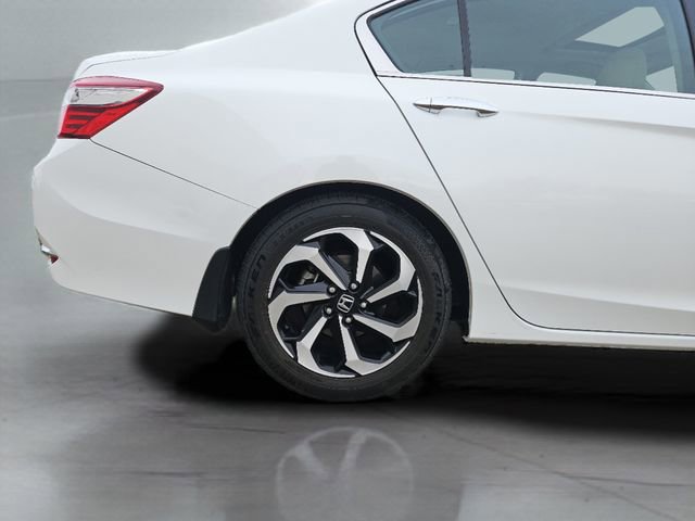 Certified 2017 Honda Accord EX-L image 14