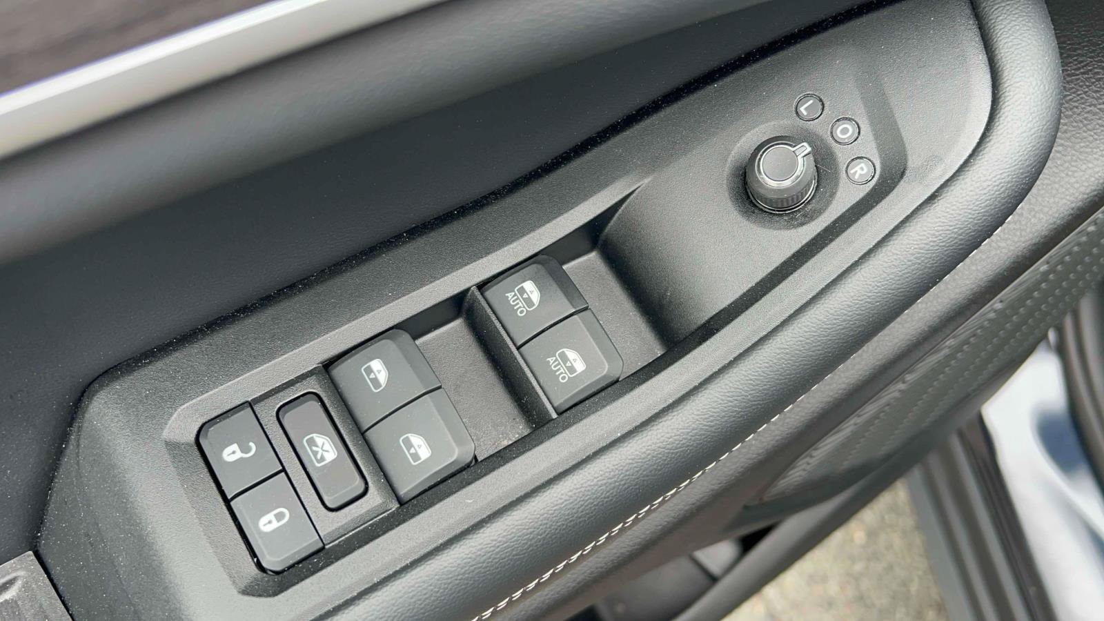 Used 2024 Jeep Grand Cherokee Limited AWD/4WD image 22