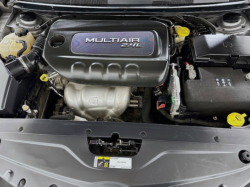 Used 2015 Chrysler 200 C w/ Navigation & Sound Group I image 30