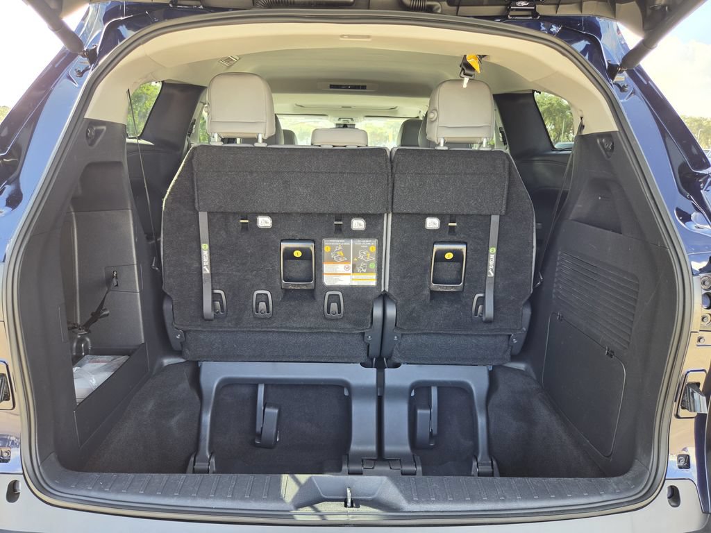 Used 2026 Toyota Sienna XLE FWD image 31