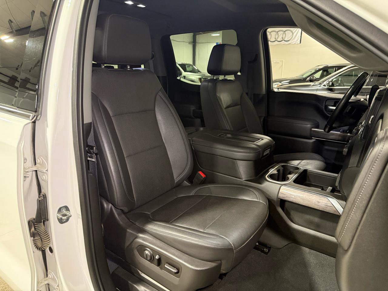 Used 2021 Chevrolet Silverado 1500 LTZ image 25