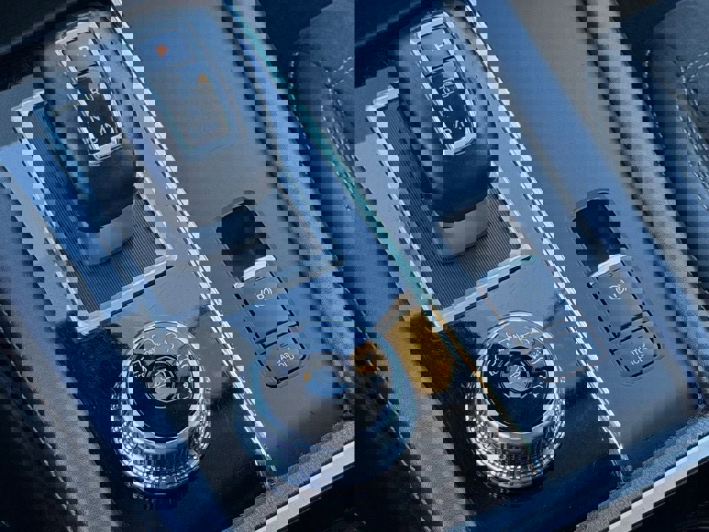 Used 2024 Mitsubishi Outlander SE image 34