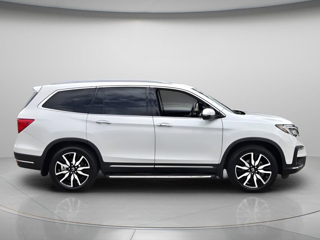 Certified 2022 Honda Pilot Touring image 3