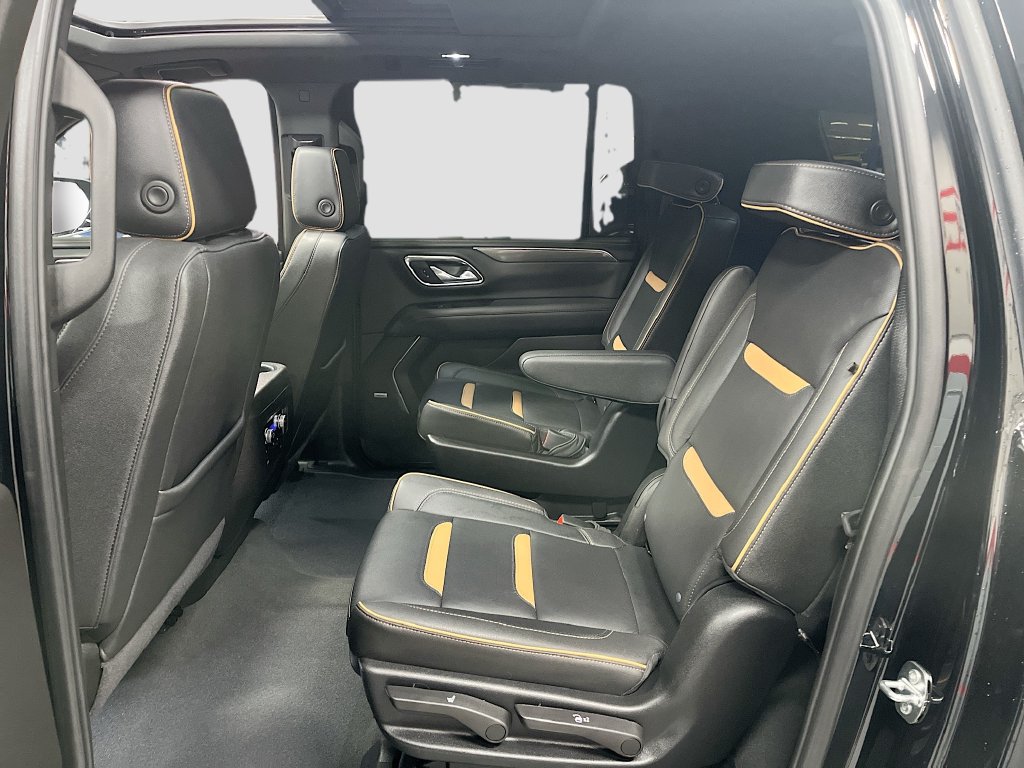 Used 2024 GMC Yukon XL AT4 w/ Technology Package AWD/4WD image 26