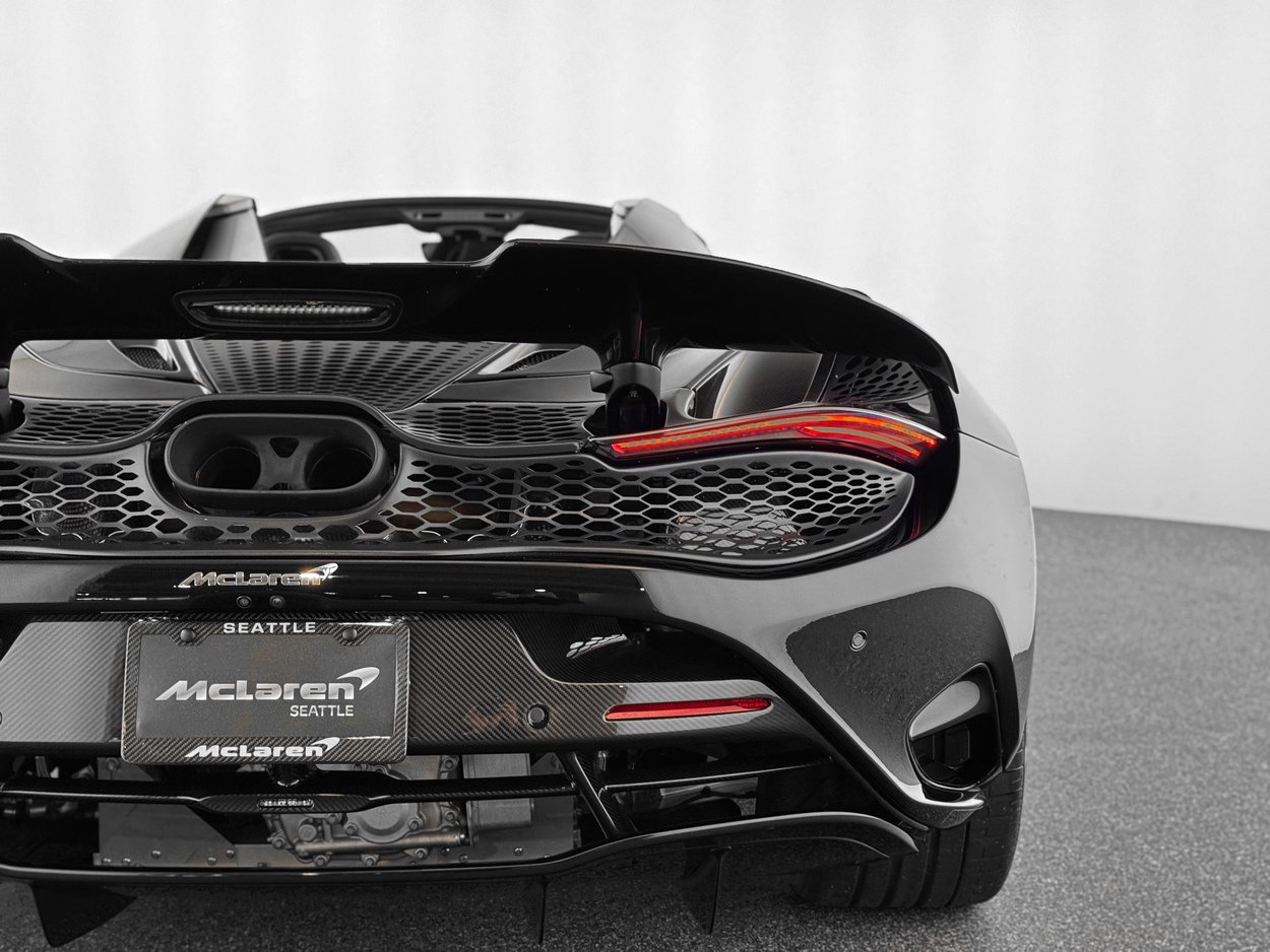 New 2026 McLaren 750S Spider RWD image 39