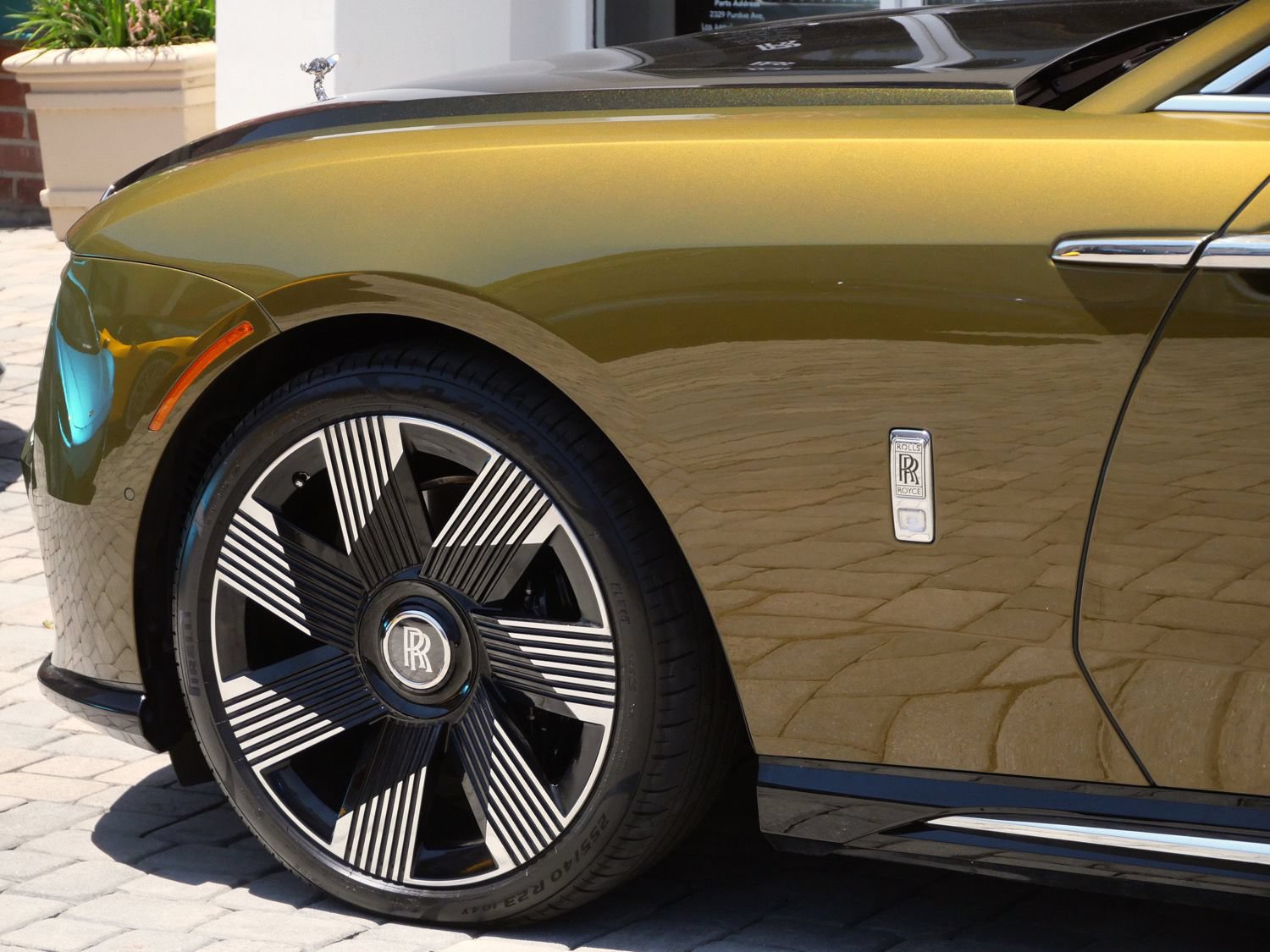 Certified 2024 Rolls-Royce Spectre w/ Spectre Launch Package AWD/4WD image 25