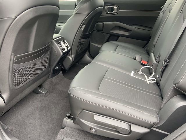 New 2026 Kia Sorento S image 8