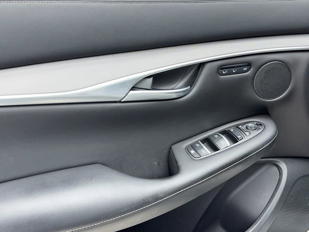Used 2023 INFINITI QX50 Luxe image 31