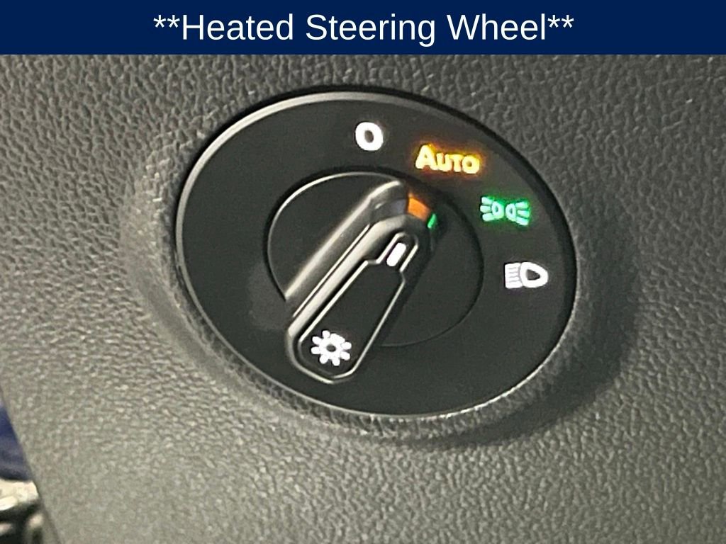 Used 2023 Volkswagen Taos SEL image 15