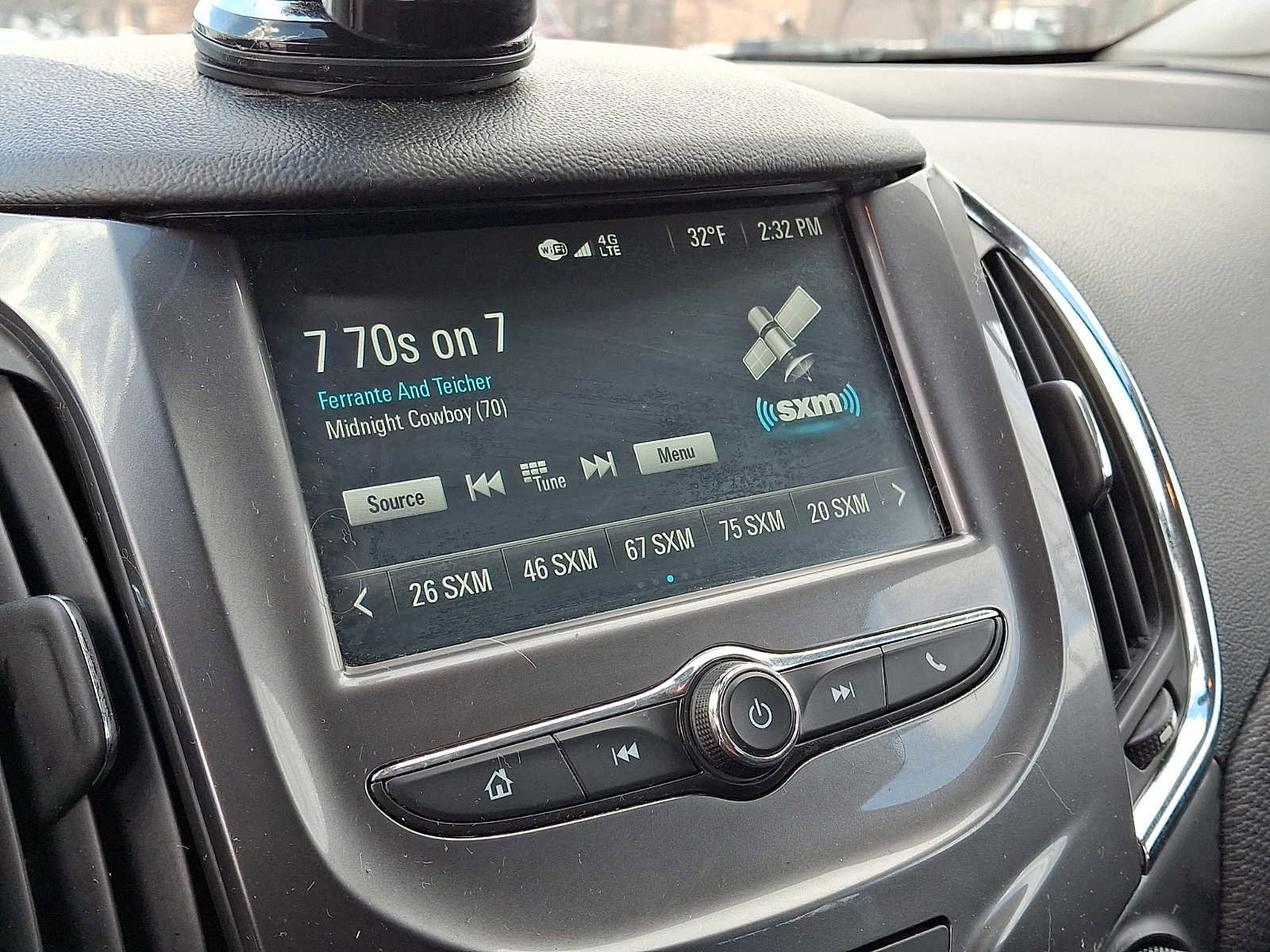 Used 2017 Chevrolet Cruze LT image 15