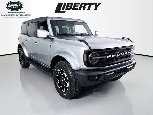 Used 2023 Ford Bronco Outer Banks image 1