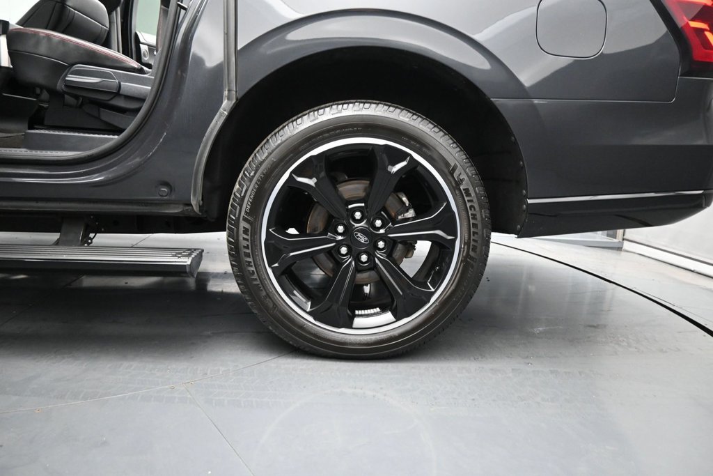 Certified 2022 Ford Expedition Max Limited AWD/4WD image 22