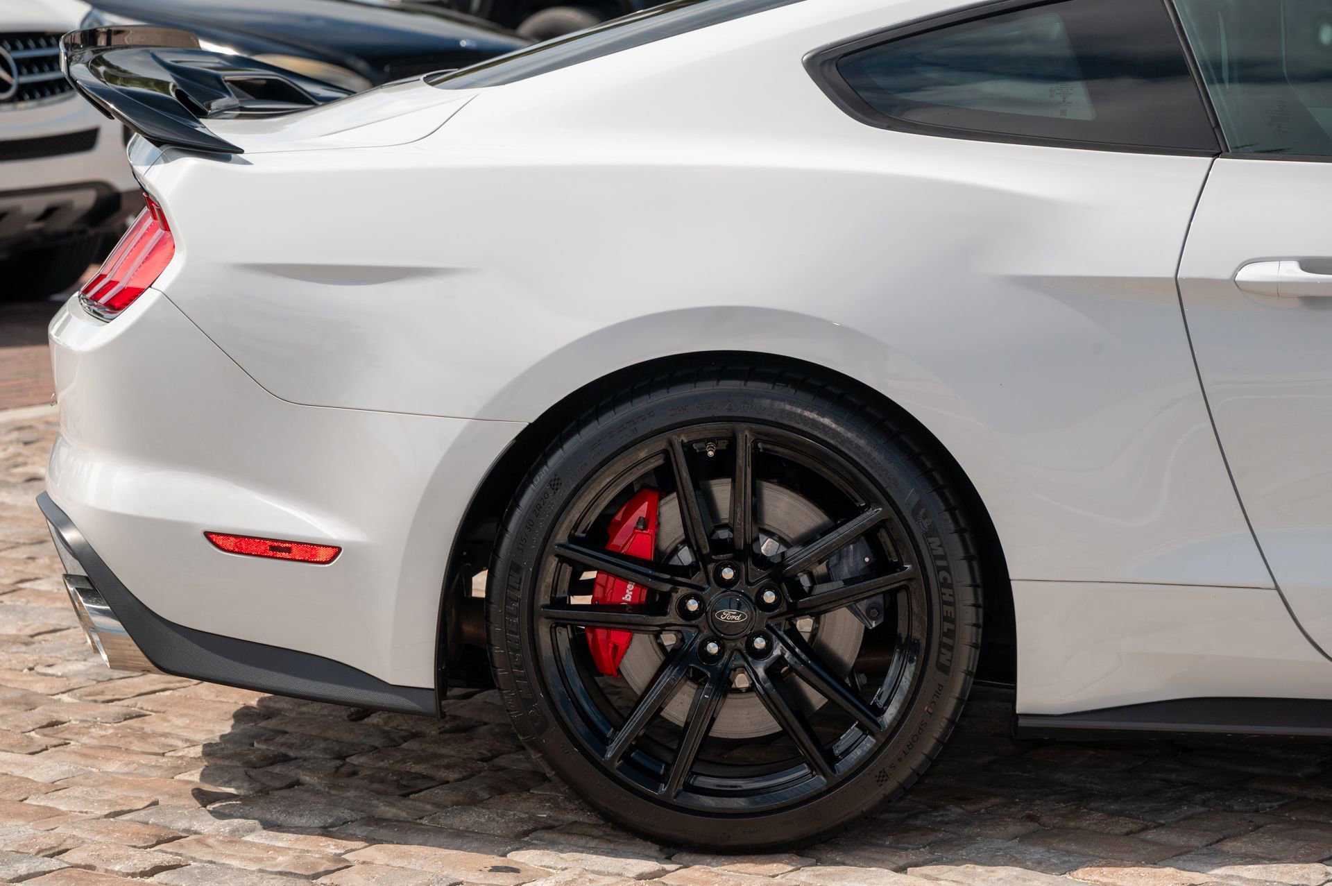 Used 2022 Ford Mustang Shelby GT500 w/ Technology Package image 39