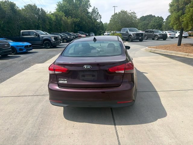 Used 2018 Kia Forte LX w/ LX Popular Package FWD image 4