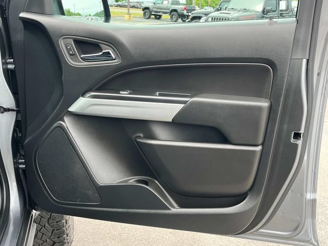 Used 2022 Chevrolet Colorado ZR2 w/ ZR2 Dusk Special Edition AWD/4WD image 23