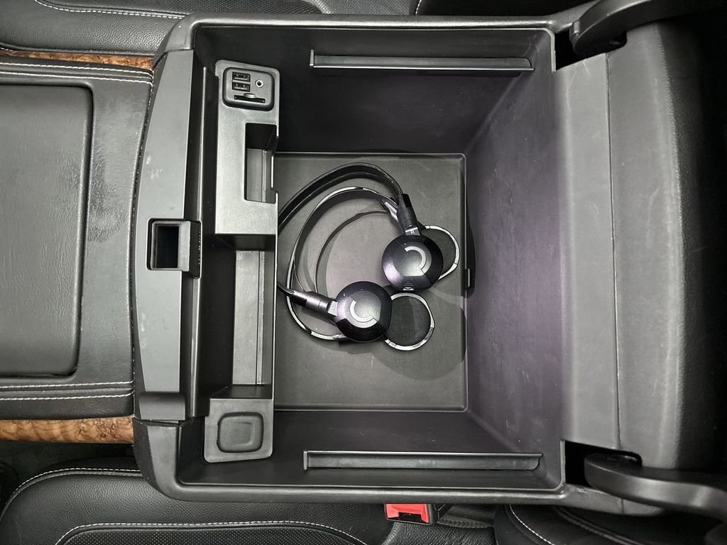 Used 2015 Chevrolet Suburban LTZ AWD/4WD image 65