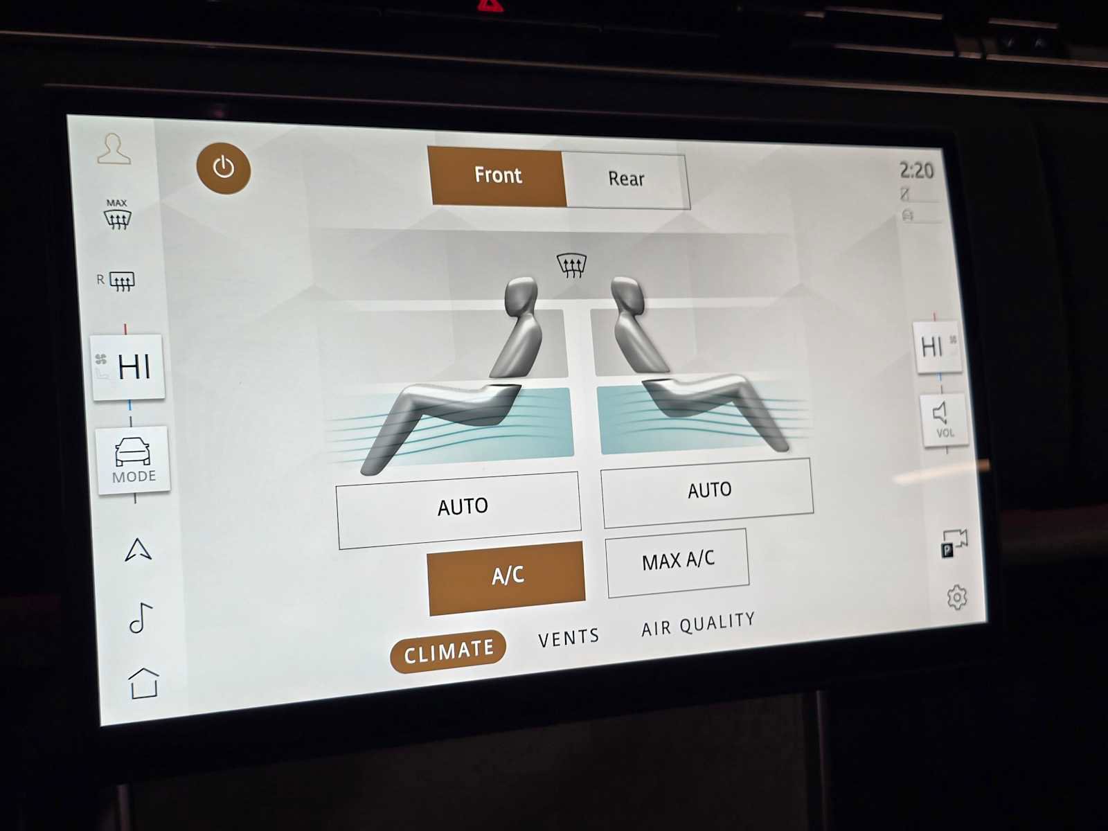 New 2025 Land Rover Range Rover SV image 32