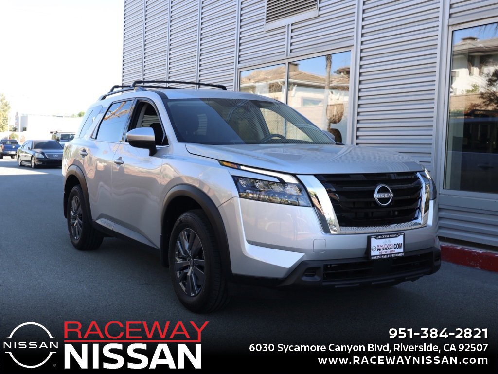 New 2025 Nissan Pathfinder SV