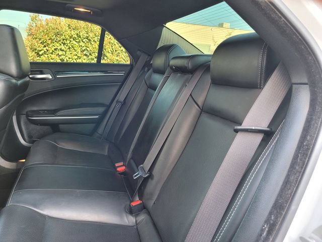 Used 2023 Chrysler 300 S w/ Comfort Group RWD image 14