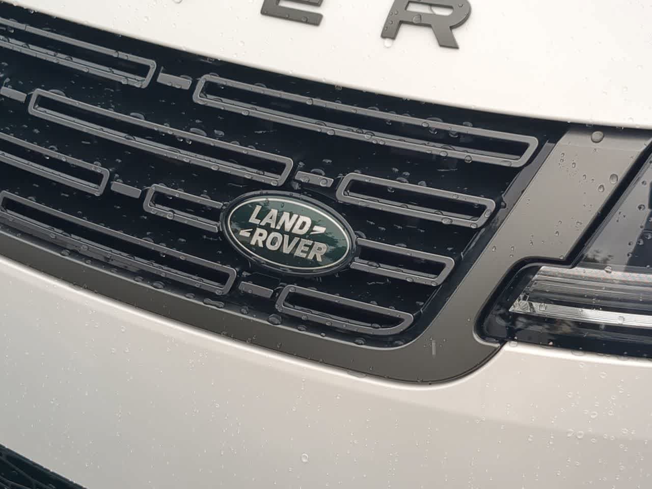 New 2027 Land Rover Range Rover Sport SE AWD/4WD image 12