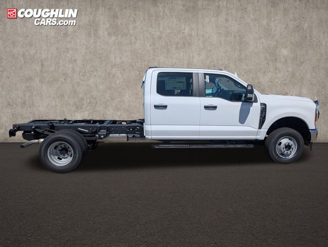 New 2026 Ford F350 XL w/ XL Chrome Package AWD/4WD image 9