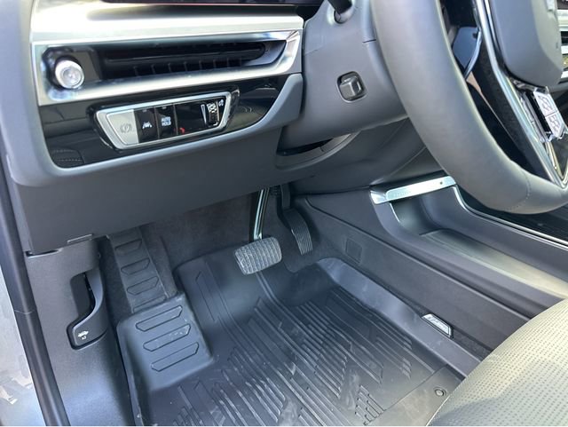 Used 2025 Cadillac Lyriq Sport w/ LPO, Floor Liner Package image 27