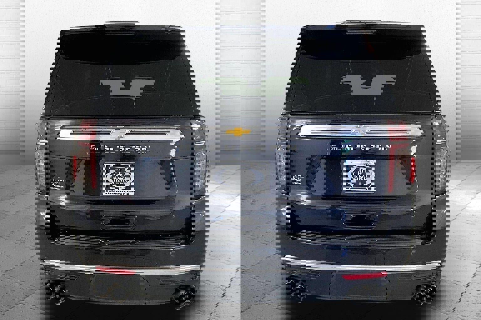 Used 2023 Chevrolet Suburban High Country image 6